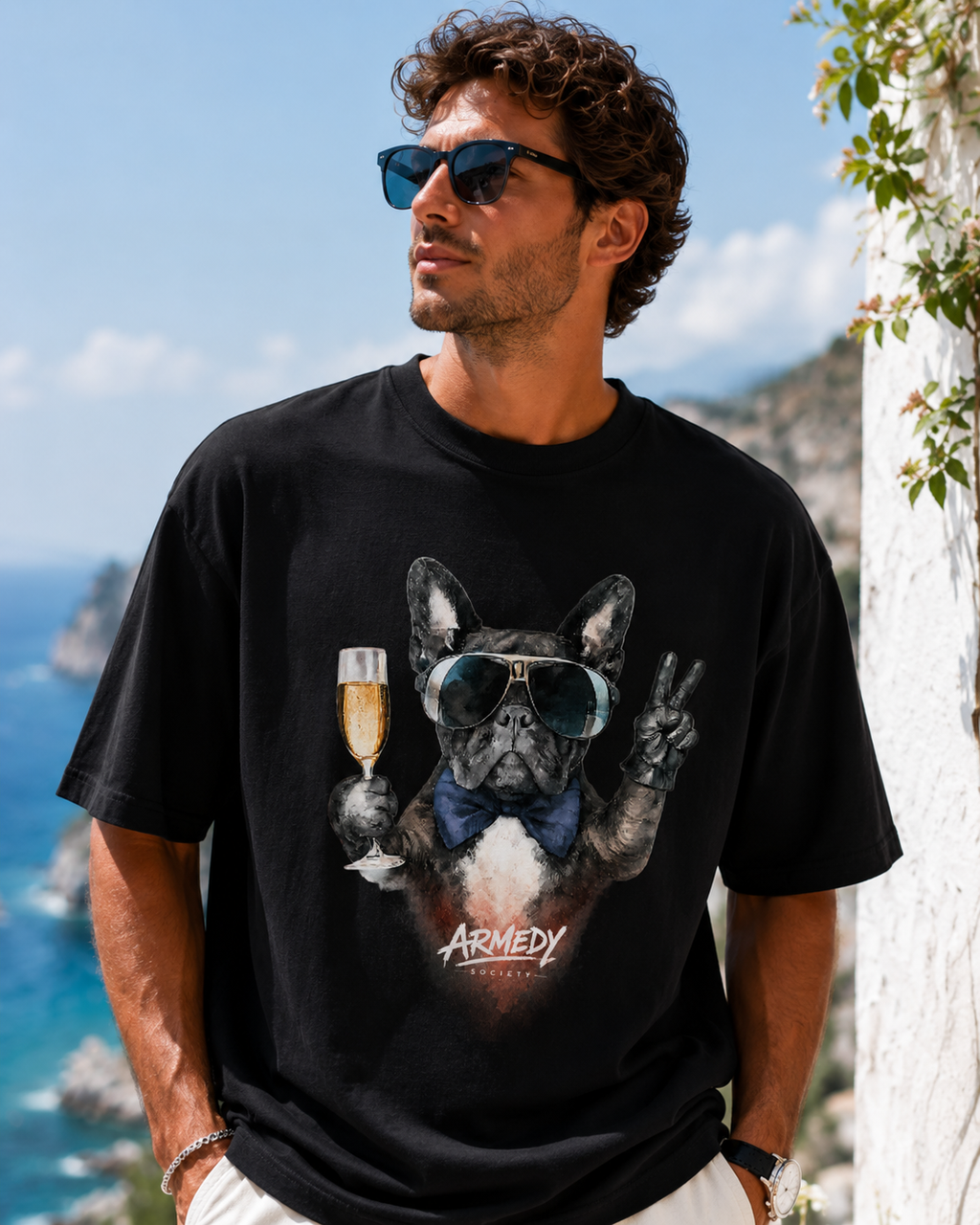 Frenchie Cheers Tee negru, tricou oversized Armedy Society cu bulldog francez si pahar de prosecco pe fata